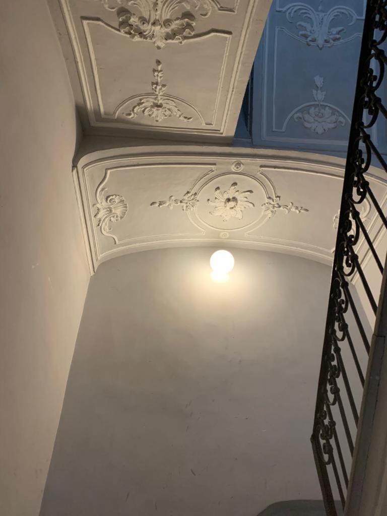 Elegante In Centro. Apartamento Turín